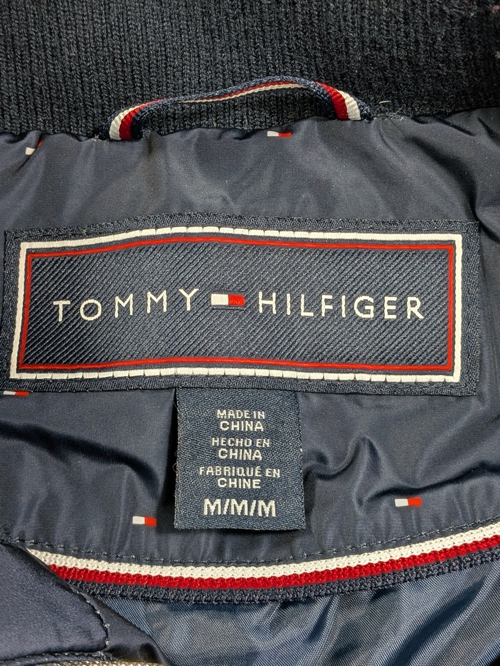 Tommy Hilfiger Quilted Chevron Puffer Vest- with flaw - Picture 9 of 12